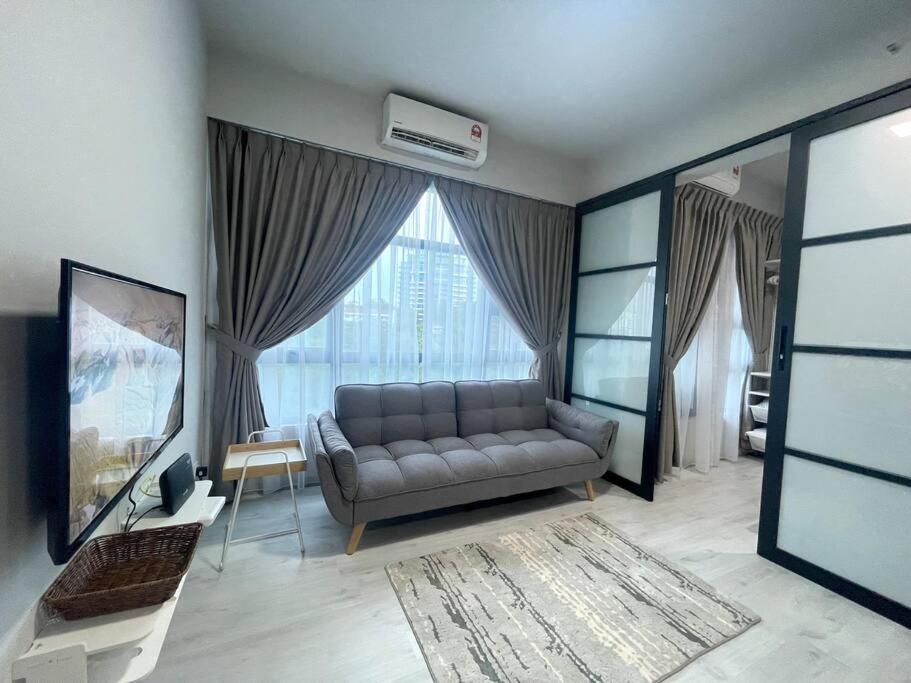 شقة Jesselton Quay,2Br,4-5Pax,Mountain View كوتا كينابالو المظهر الخارجي الصورة